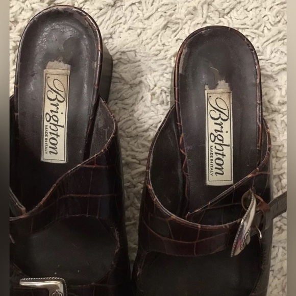 BRIGHTON Talene brown leather alligator print open toe sandals heels shoes 7.5 N - Picture 2 of 7